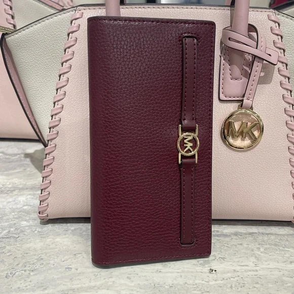 Michael Kors Reed Lg Bifold Pebbled Leather Snap Wallet Card Case 
Oxblood 
NWT - Picture 13 of 16